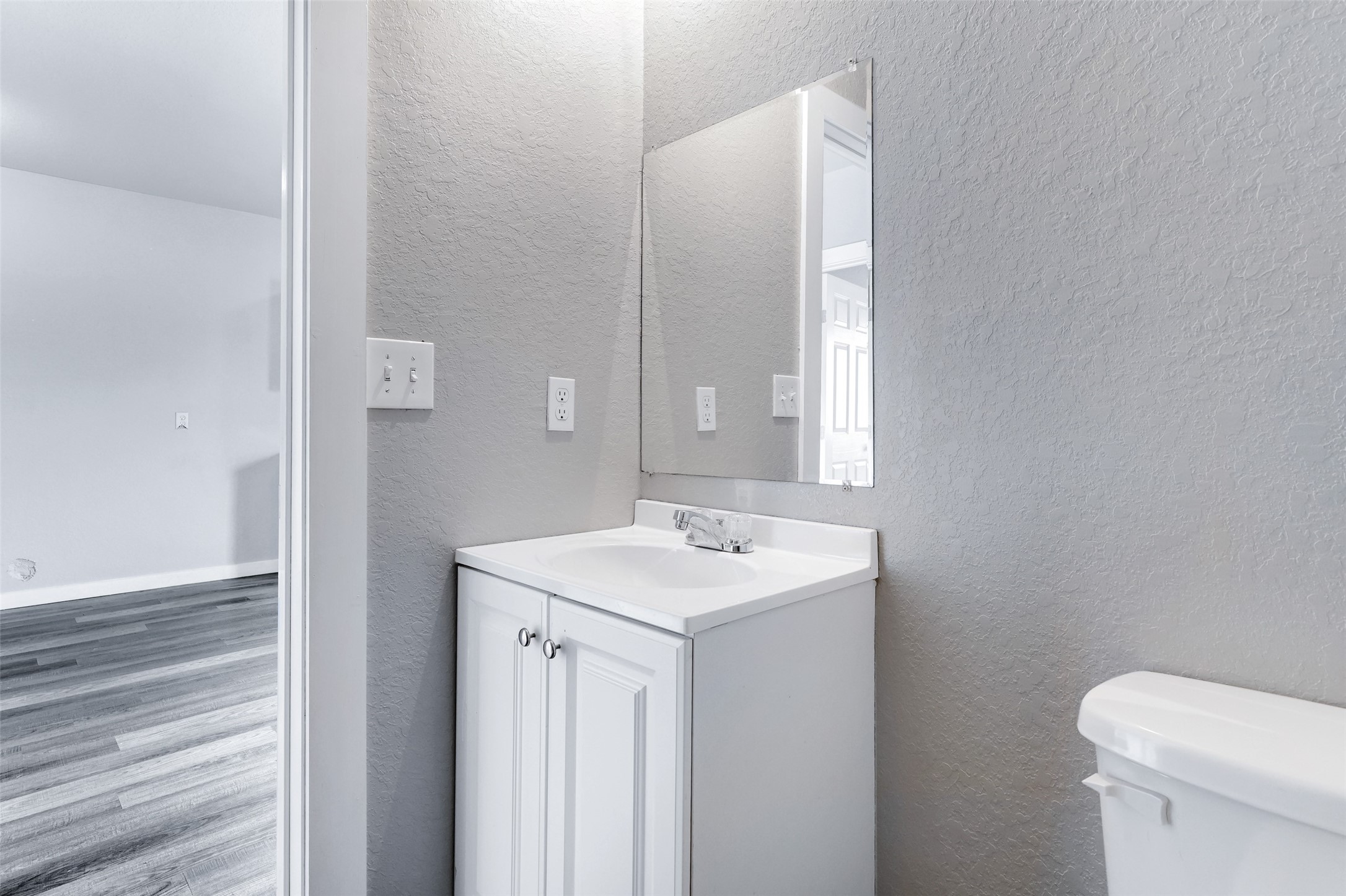 438 S San Joaquin Avenue 1 San Antonio TX 78237