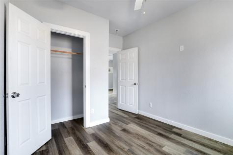 438 S San Joaquin Avenue 1 San Antonio TX 78237
