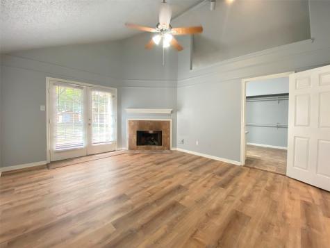15603 Lago Villa Drive Tomball TX 77377