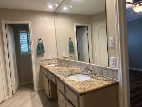 5122 Crystal Bay Drive Houston TX 77084