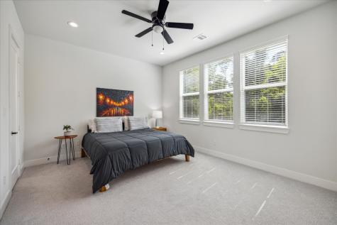 5723 White Magnolia Street Houston TX 77091