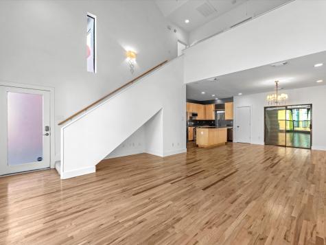 4421 Eigel Street Houston TX 77007