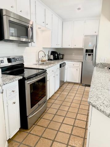 800 Country Place Drive 1301 Houston TX 77079