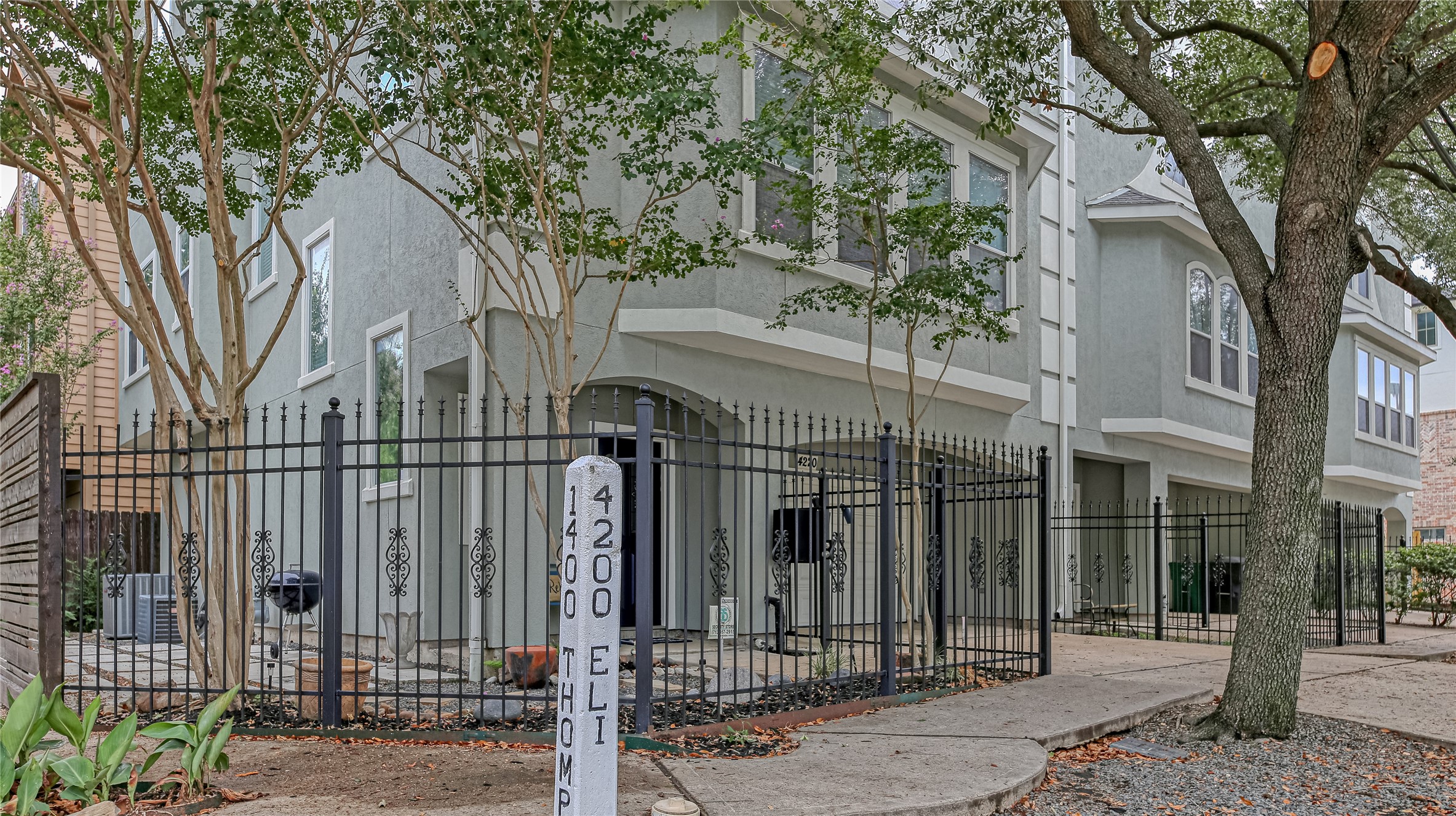 4220 Eli Street Houston TX 77007