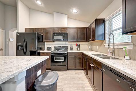 6911 Glenmoor Drive Rosharon TX 77583