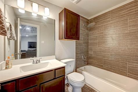 6911 Glenmoor Drive Rosharon TX 77583