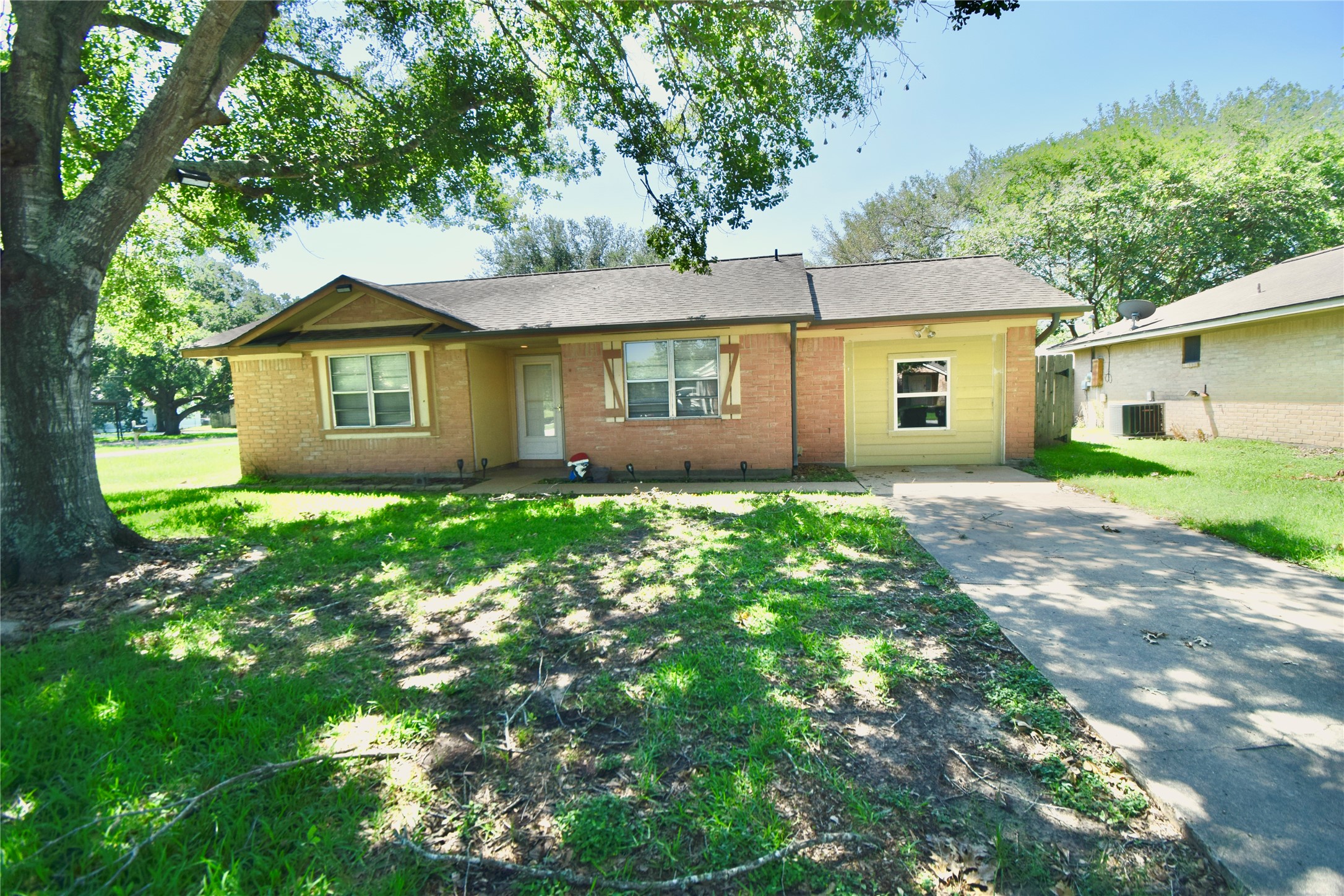 2903 North Avenue Needville TX 77461