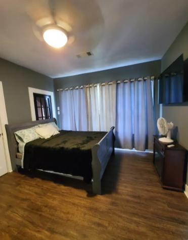 2322 Oakdale Street Houston TX 77004