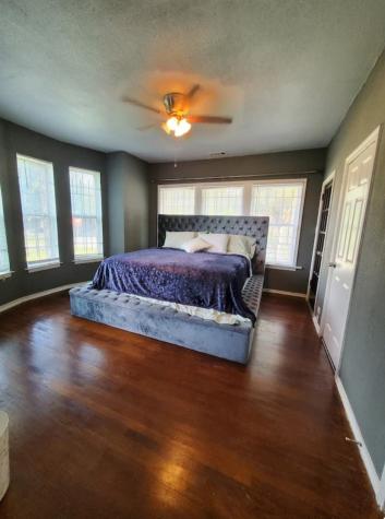 2322 Oakdale Street Houston TX 77004