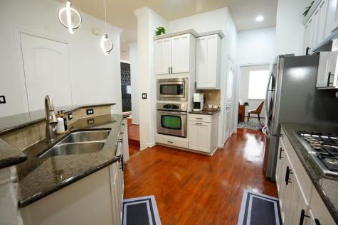 5625 Dolores Place Lane B Houston TX 77057