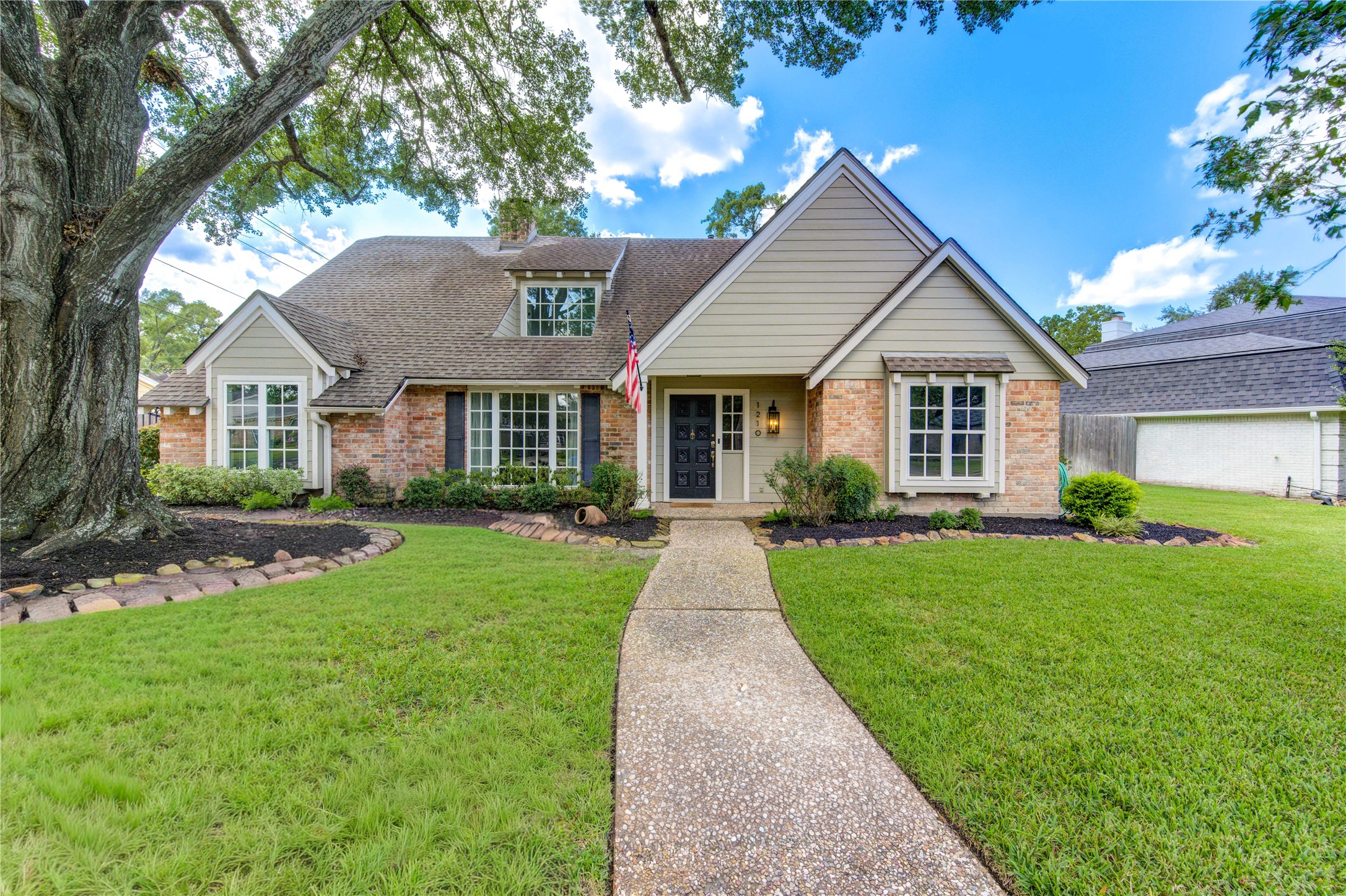 1210 Shannon Valley Drive Houston TX 77077