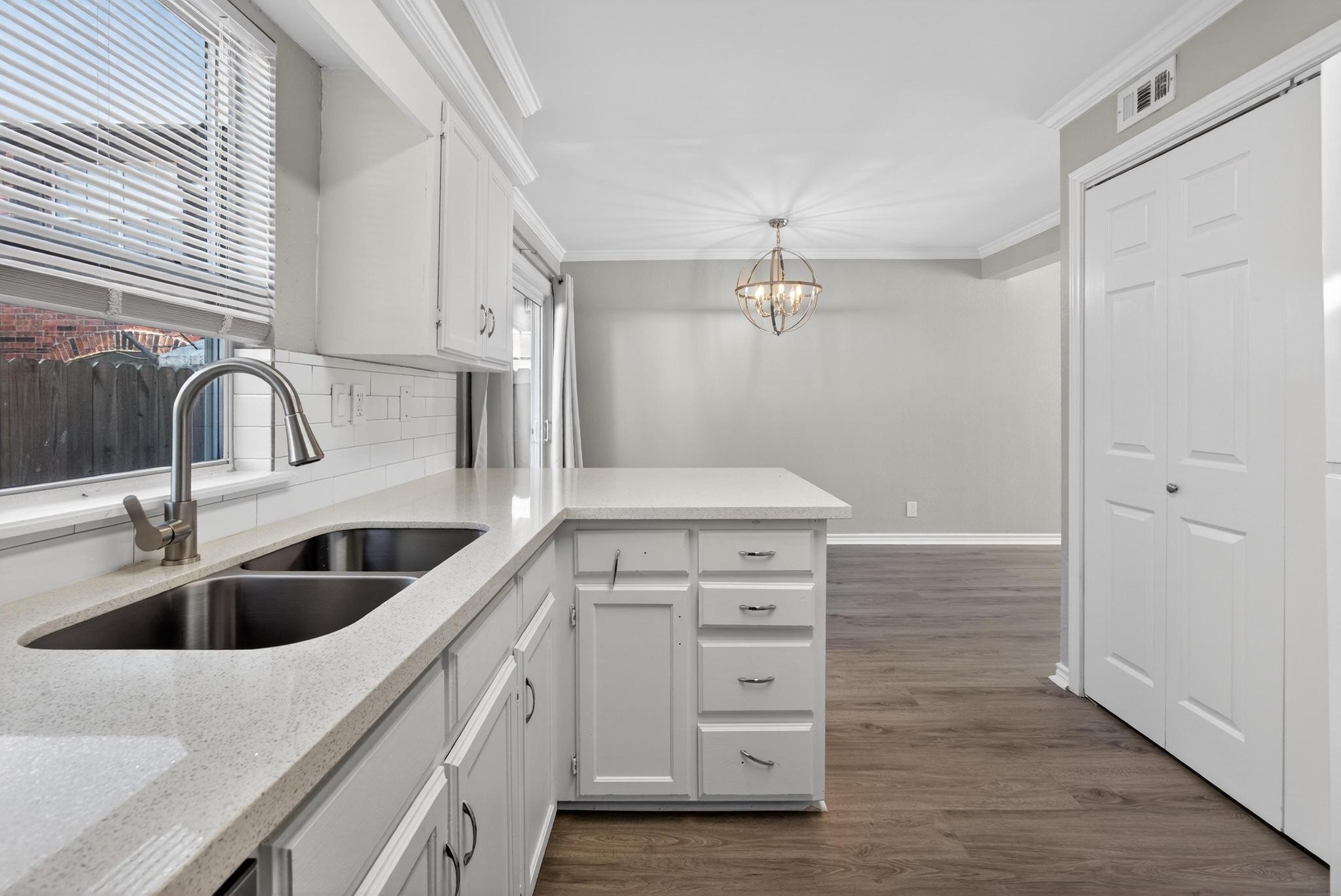 1221 Cedar Post Lane 3b Houston TX 77055