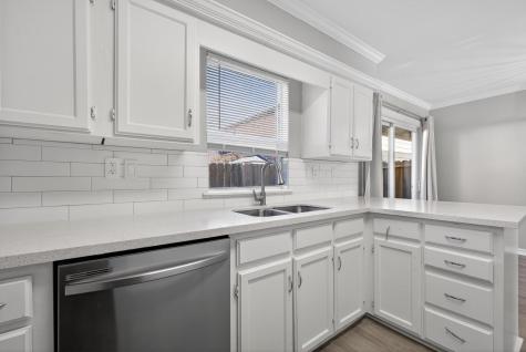 1221 Cedar Post Lane 3b Houston TX 77055