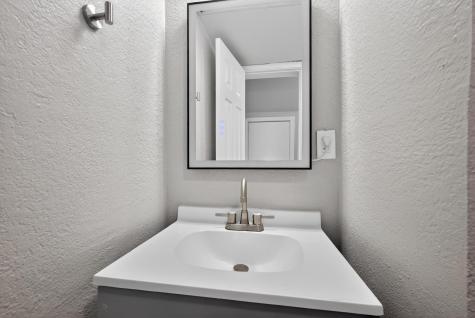 1221 Cedar Post Lane 3b Houston TX 77055