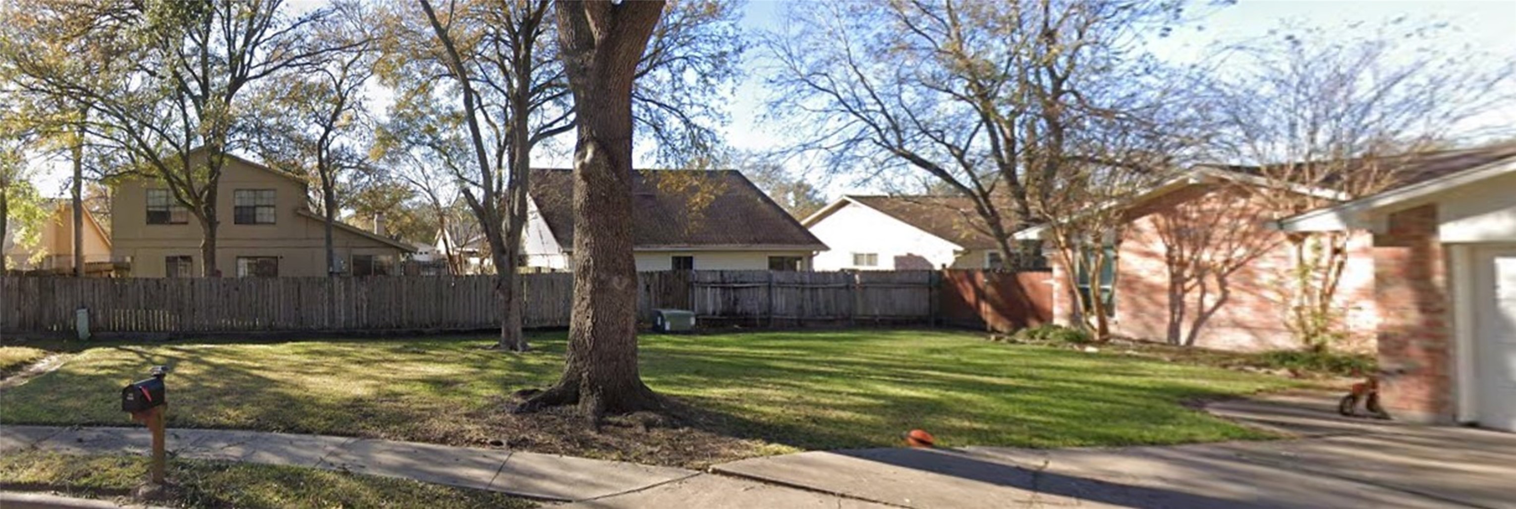 13738 Larkway Drive Sugar Land TX 77498