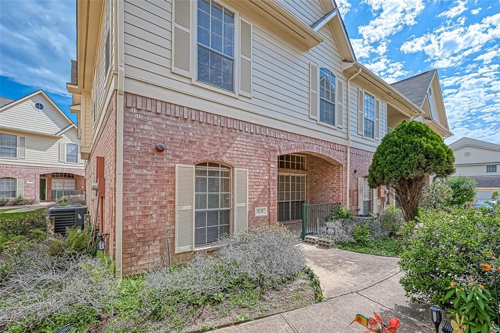 2710 Grants Lake Boulevard G5 Sugar Land TX 77479