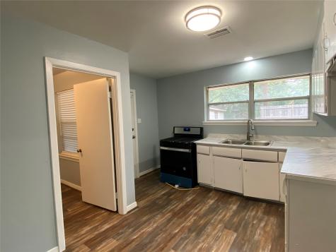 5110 W 43rd Street Houston TX 77092