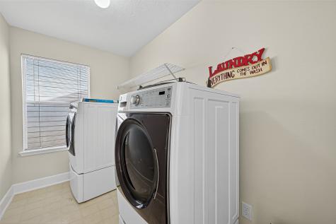 15859 E Park Court Houston TX 77082