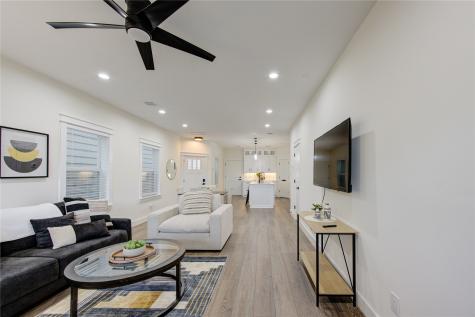 3406 Garapan Street B Houston TX 77091
