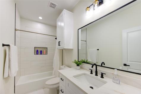 3406 Garapan Street B Houston TX 77091