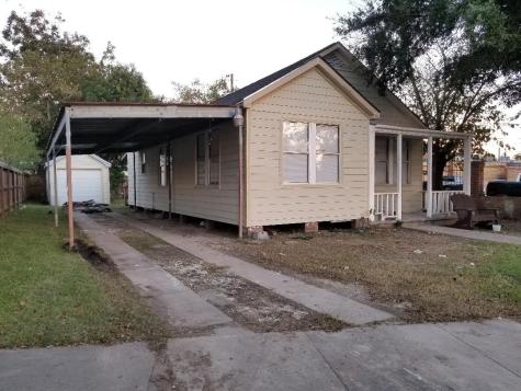 1016 N Commerce Street Baytown TX 77520