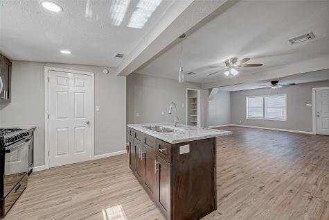 3027 2nd Avenue N Texas City TX 77590