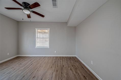 3027 2nd Avenue N Texas City TX 77590