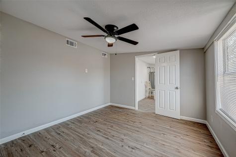 3027 2nd Avenue N Texas City TX 77590