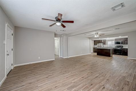 3027 2nd Avenue N Texas City TX 77590