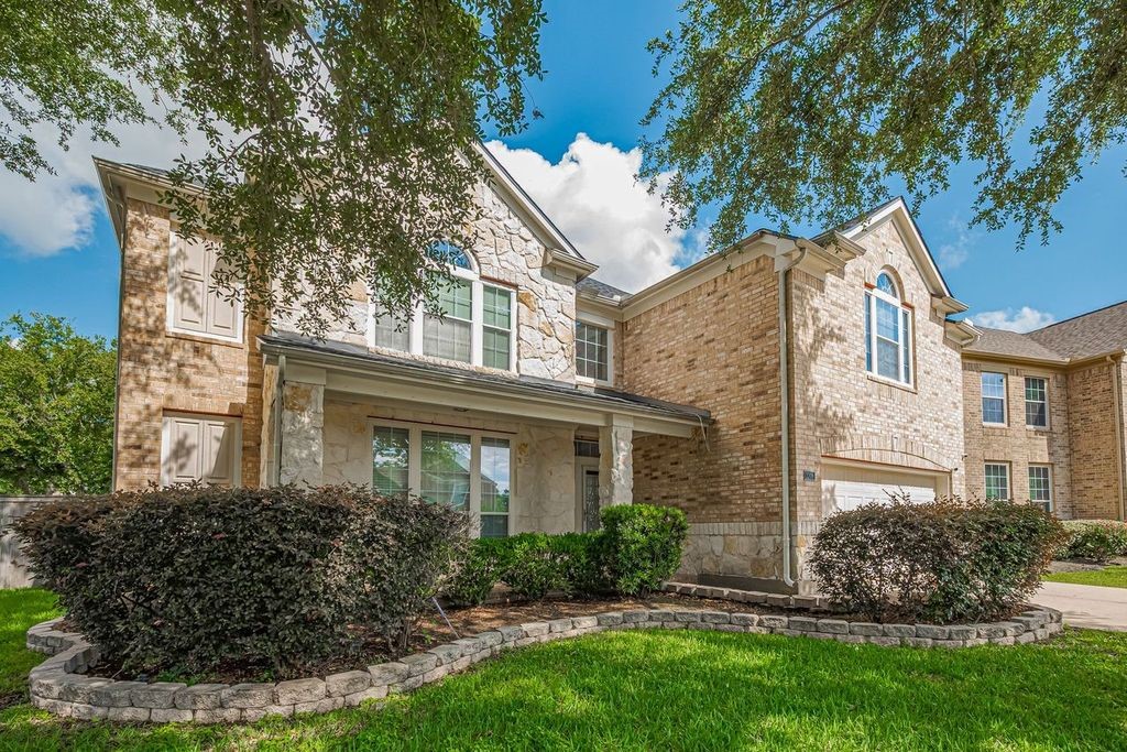 2206 Grand Shore Court Pearland TX 77584