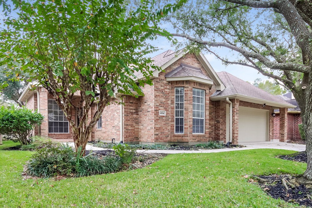 14514 Red Mulberry Lane Houston TX 77044