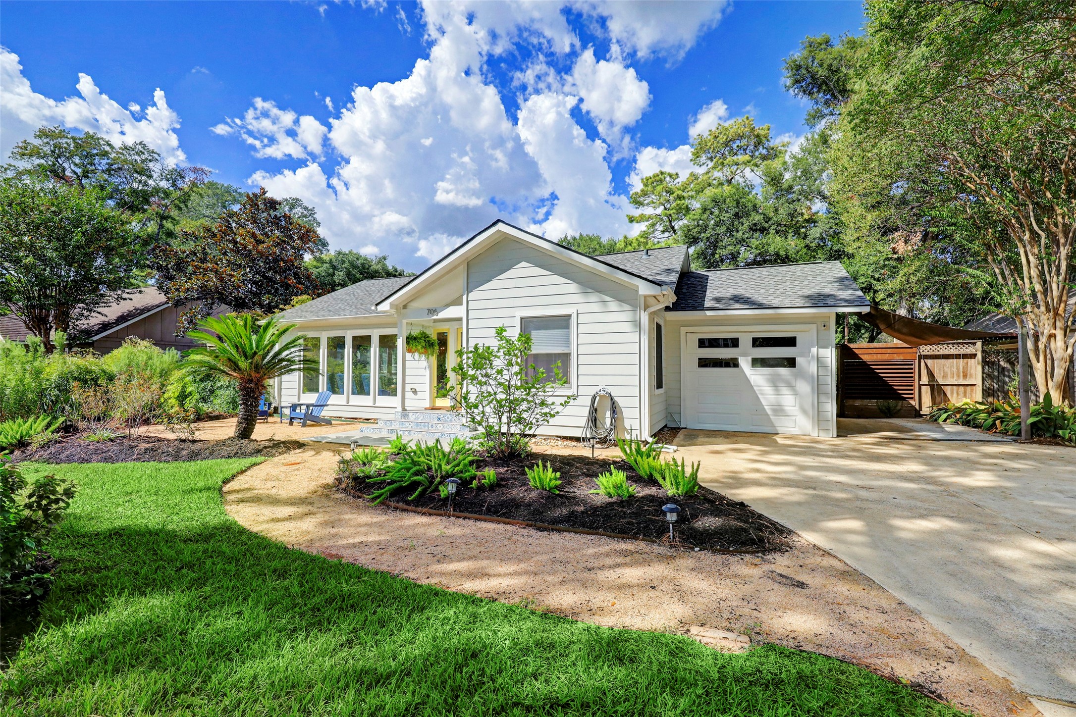 706 W 32nd Street Houston TX 77018