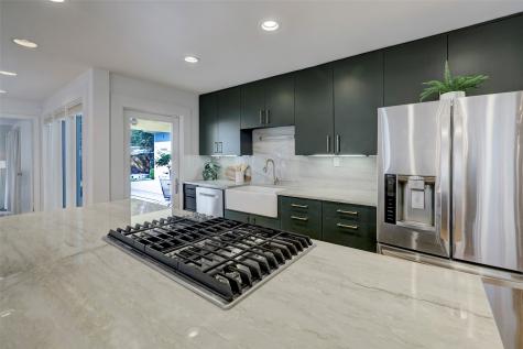 706 W 32nd Street Houston TX 77018
