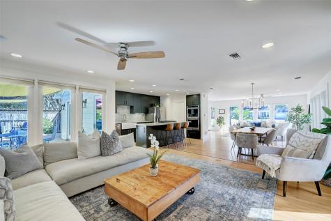 706 W 32nd Street Houston TX 77018