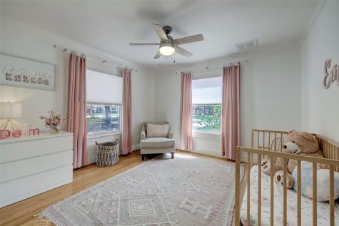 706 W 32nd Street Houston TX 77018
