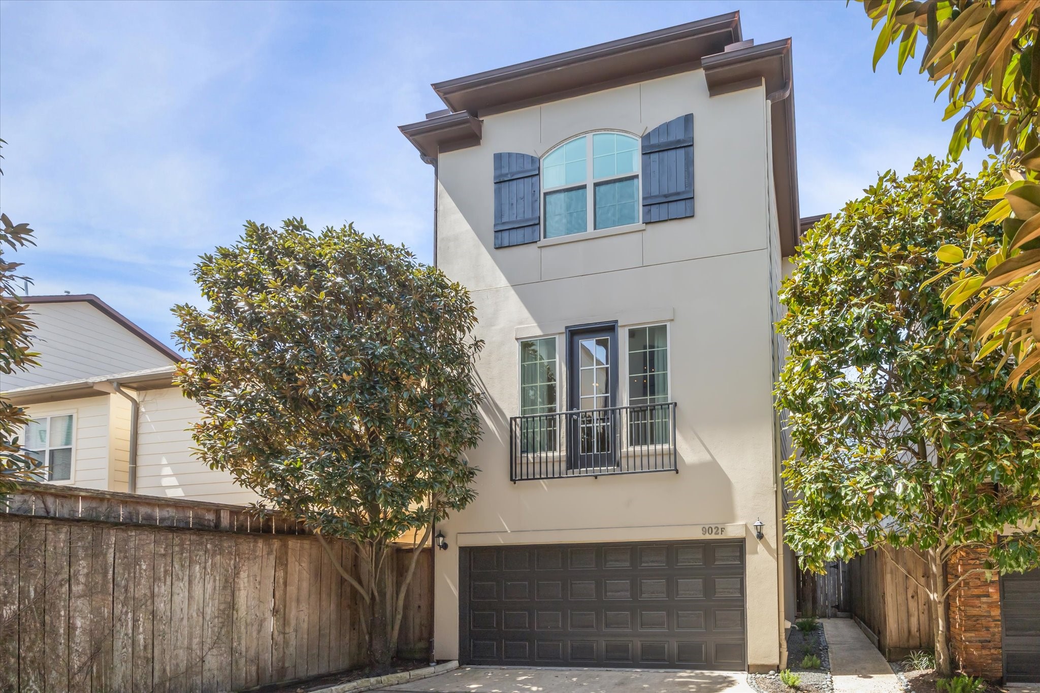 902 W 23rd Street F Houston TX 77008