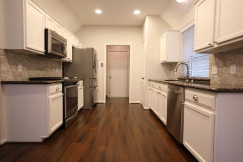 1715 Red Oak Terrace Kingwood TX 77339