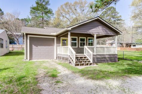 1482 W Pine Lake Circle Montgomery TX 77316