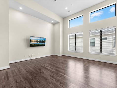 108 N Hutcheson Street Houston TX 77003