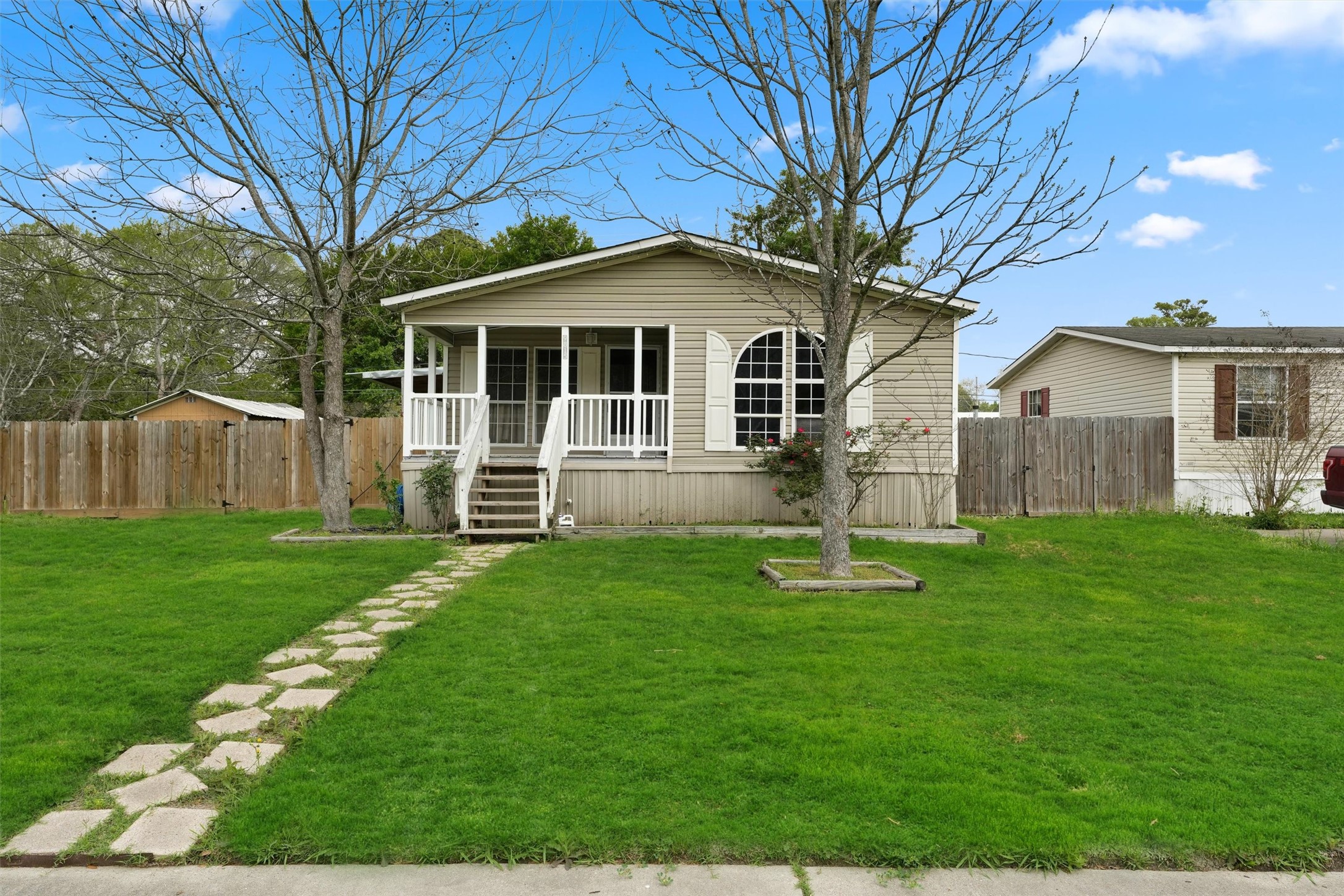 9815 Kaitlyn Lane Baytown TX 77521