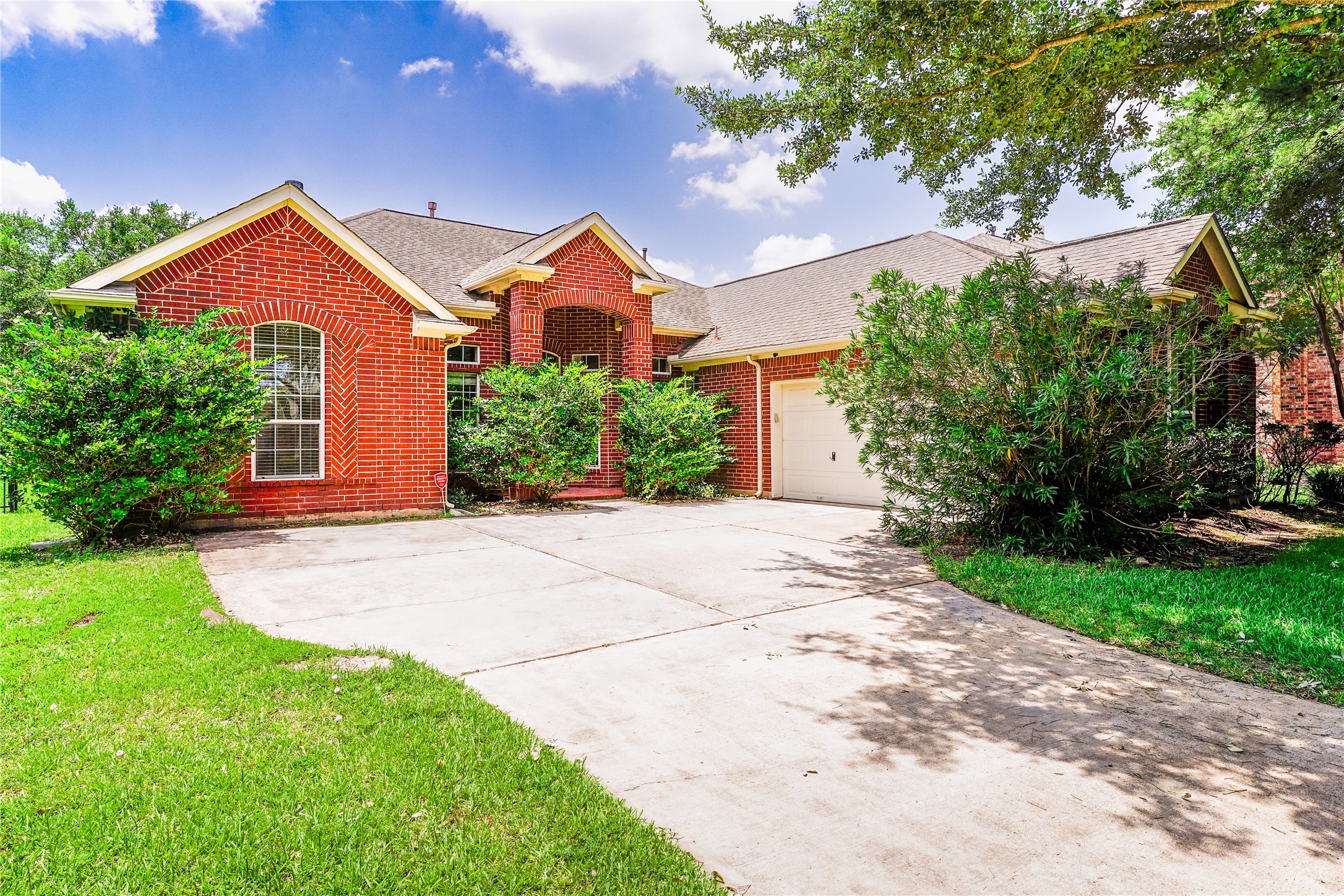 16507 Falcons Cove Drive Houston TX 77095