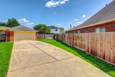2143 Hill Canyon Court Sugar Land TX 77479
