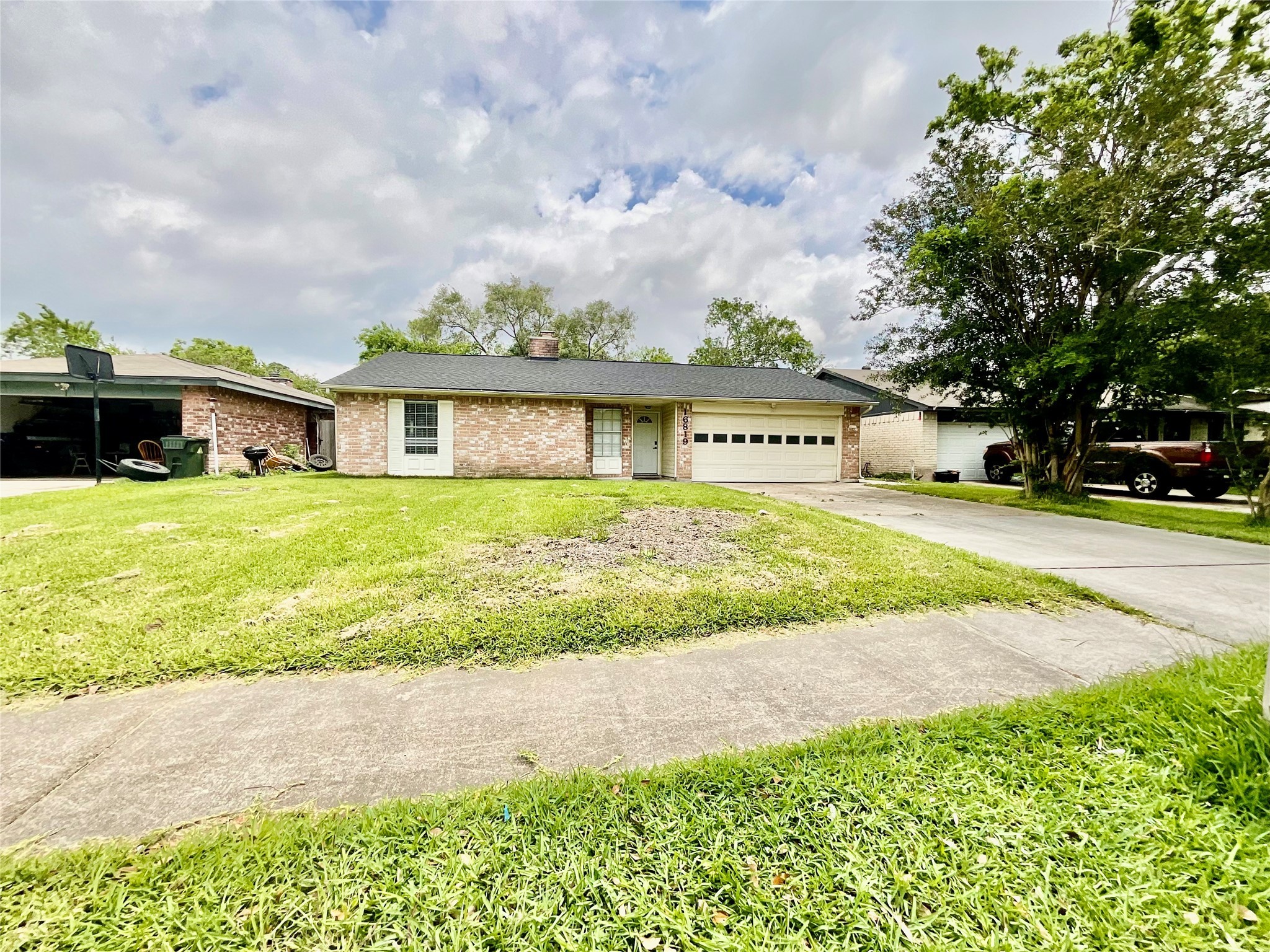 16819 Blackhawk Boulevard Friendswood TX 77546