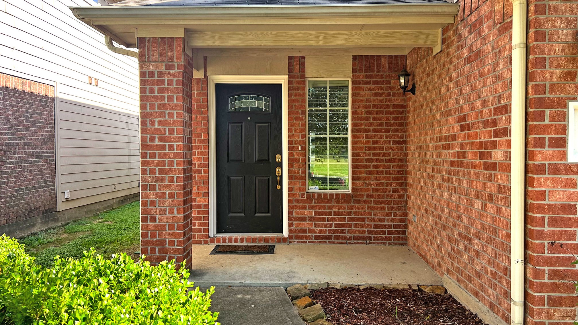 2026 Nichole Woods Drive Houston TX 77047