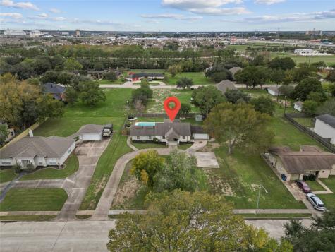 18214 Kings Row Houston TX 77058