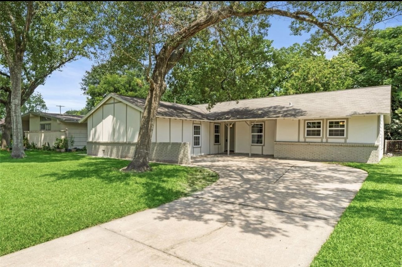 7034 Hazen Street Houston TX 77074