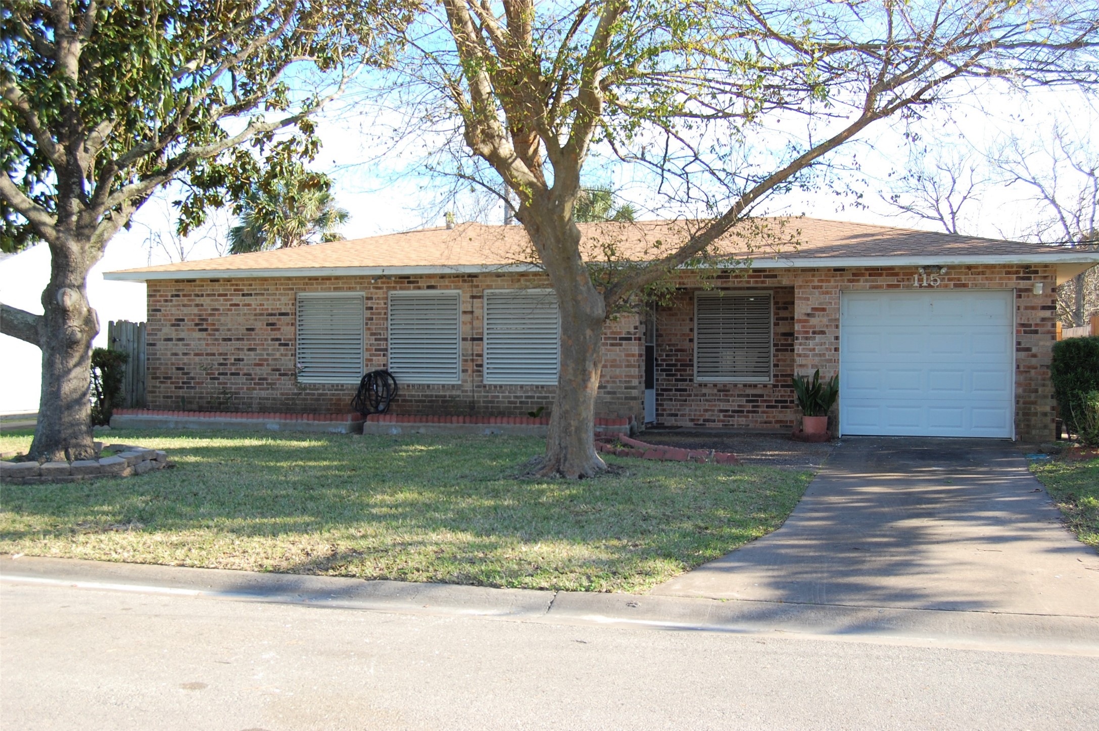 115 Barracuda Avenue Galveston TX 77550