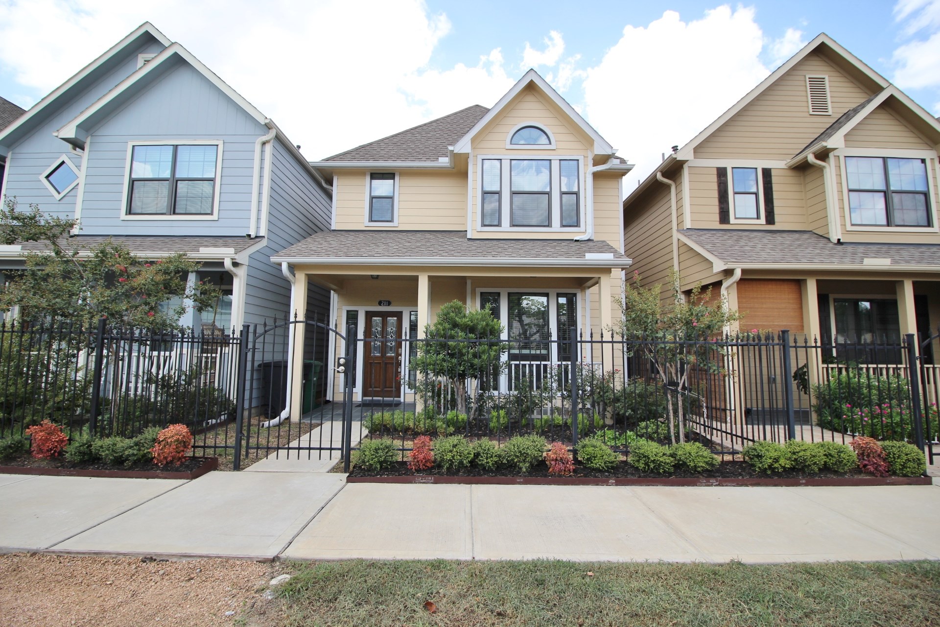 211 W 26th Street Houston TX 77008