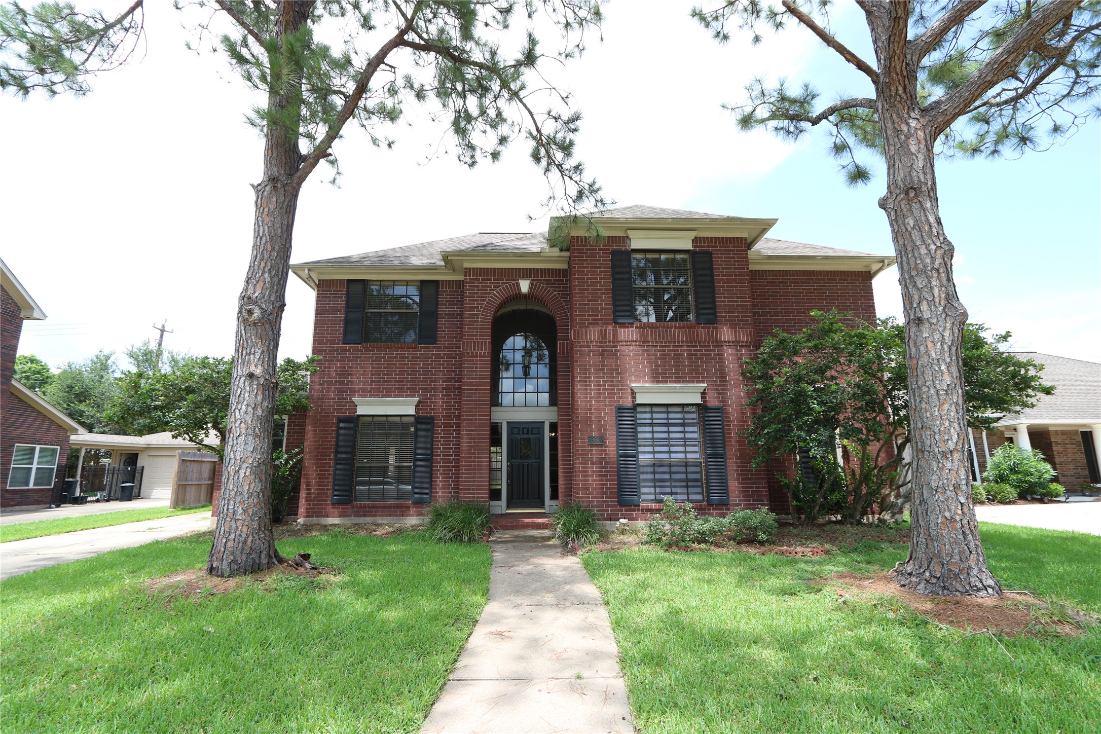 13607 Robin Hill Court Houston TX 77059