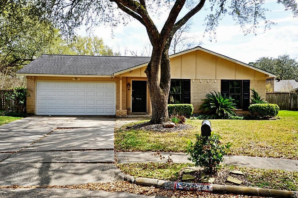 2207 Woodglen Drive Missouri City TX 77489